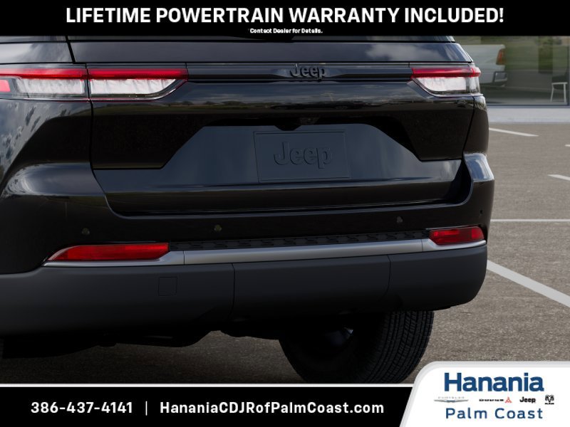 New 2027 Jeep Grand Cherokee Altitude RWD image 13