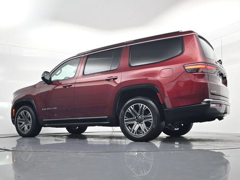 Used 2024 Jeep Wagoneer Series II AWD/4WD image 57