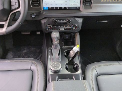 New 2025 Ford Bronco Badlands image 21