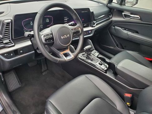 Used 2023 Kia Sportage EX image 12