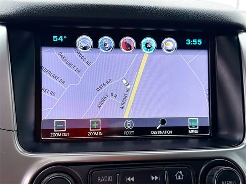 Used 2015 Chevrolet Suburban LT image 14