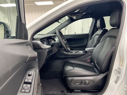 New 2026 Jeep Cherokee Limited AWD/4WD image 19