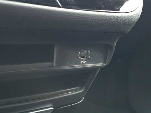 New 2026 Chrysler Pacifica Select w/ S Appearance Package image 16