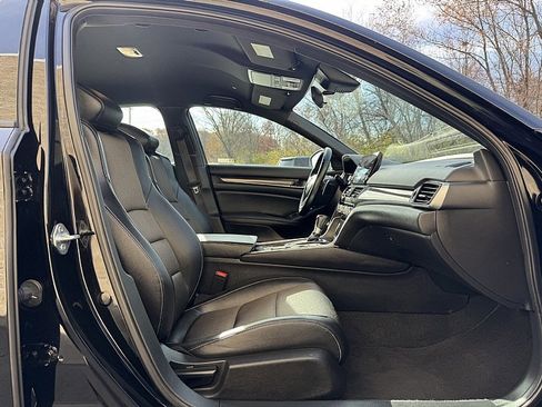 Used 2022 Honda Accord Sport image 22