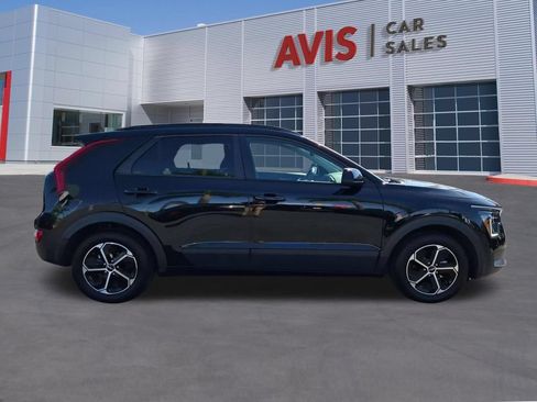 Used 2025 Kia Niro LX FWD image 5