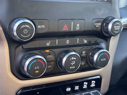 Used 2022 RAM 2500 Laramie AWD/4WD image 30