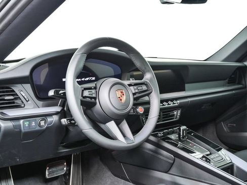 Certified 2026 Porsche 911 Targa 4 GTS AWD/4WD image 4