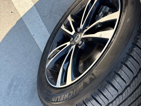 Used 2018 Volvo V90 T5 Cross Country w/ Convenience Package image 2