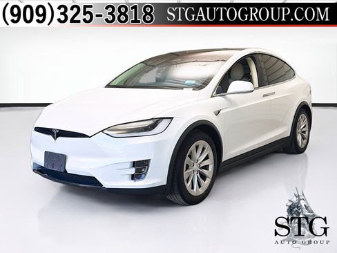 Used 2016 Tesla Model X 75D image 1