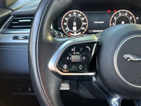 Used 2025 Jaguar F-PACE R-Dynamic S image 45