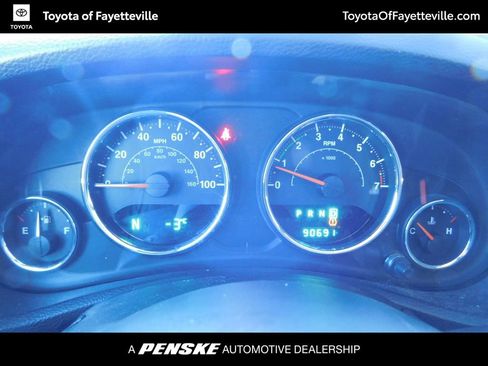 Used 2013 Jeep Wrangler Unlimited Sahara image 10