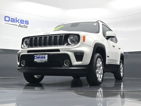 Used 2020 Jeep Renegade Latitude w/ Cold Weather Group image 36