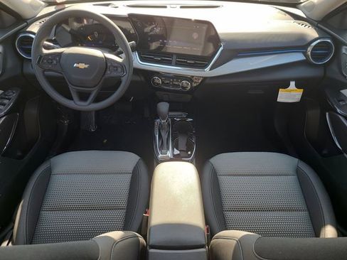 New 2026 Chevrolet Trax LT image 16