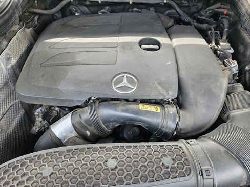 Used 2020 Mercedes-Benz GLE 350 4MATIC image 26