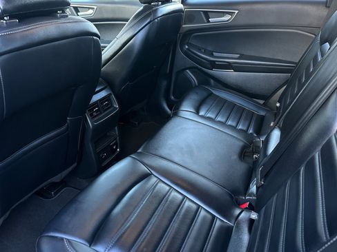 Certified 2022 Ford Edge SEL w/ Convenience Package image 11