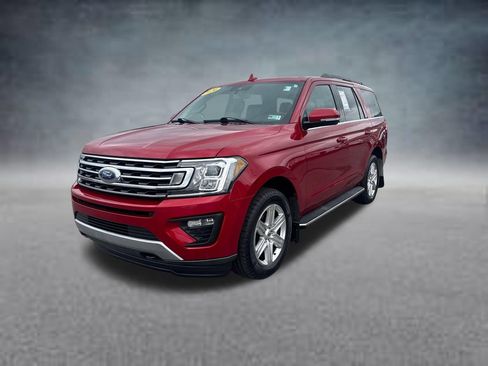 Used 2020 Ford Expedition XLT w/ Equipment Group 202A AWD/4WD image 2