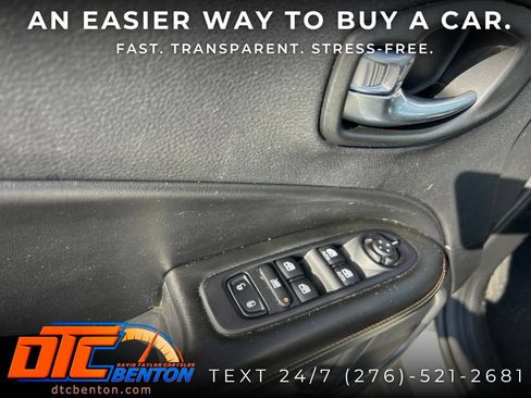 Used 2020 Jeep Compass Latitude w/ Popular Equipment Group AWD/4WD image 9