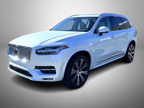Used 2025 Volvo XC90 B6 Plus w/ Protection Package AWD/4WD image 1