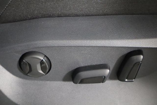 Used 2024 Volkswagen Tiguan SE R-Line AWD/4WD image 23