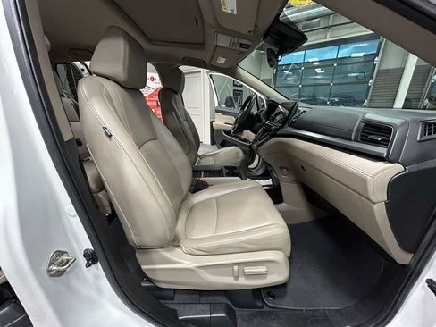 Used 2019 Honda Odyssey EX-L image 41