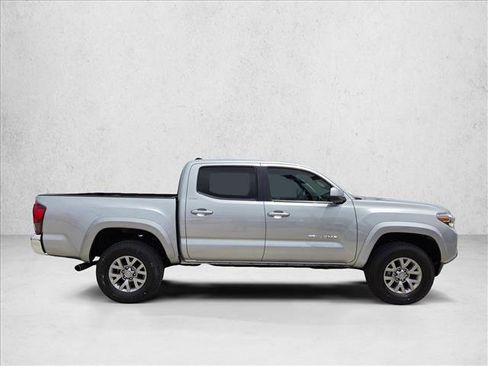 Certified 2018 Toyota Tacoma SR5 RWD image 4