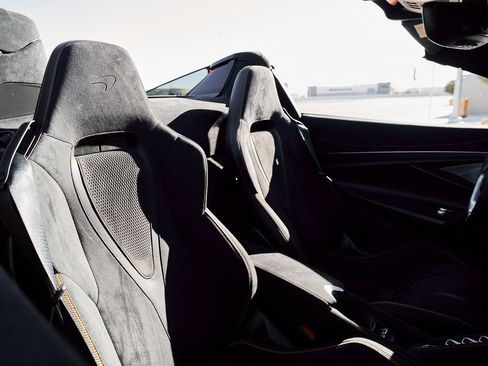 Used 2024 McLaren 750S image 44