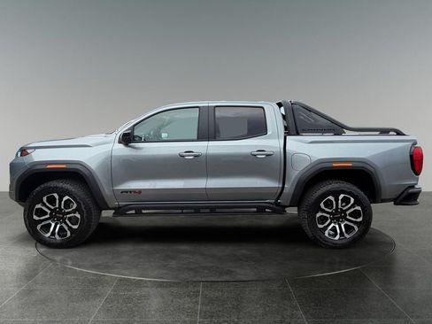 Used 2025 GMC Canyon AT4 w/ Nightfall Edition AWD/4WD image 5