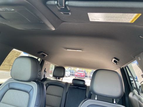 Used 2025 Chevrolet Equinox LT w/ Convenience Package II AWD/4WD image 29