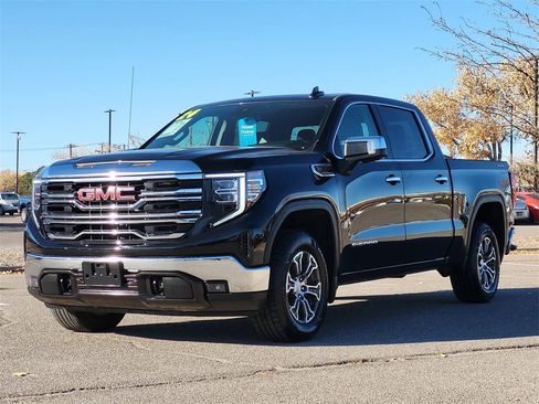 Certified 2024 GMC Sierra 1500 SLT image 4