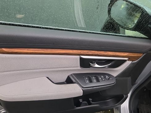 Used 2018 Honda CR-V EX image 11