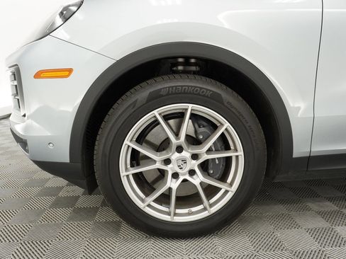 Certified 2026 Porsche Cayenne image 12