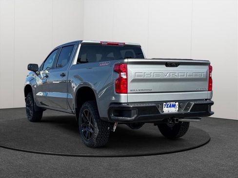 New 2026 Chevrolet Silverado 1500 Custom Trail Boss w/ LPO, Dark Essentials Package AWD/4WD image 4
