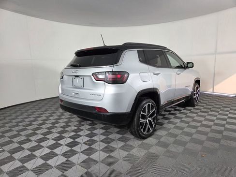 Certified 2025 Jeep Compass Limited w/ Elite Group AWD/4WD image 5