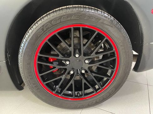 Used 2004 Chevrolet Corvette Z06 w/ Memory Package image 11