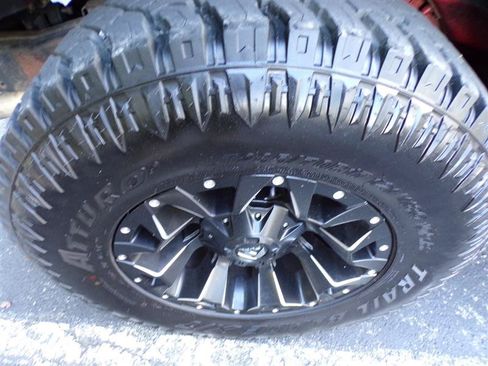Used 2013 Jeep Wrangler Unlimited Sport AWD/4WD image 38