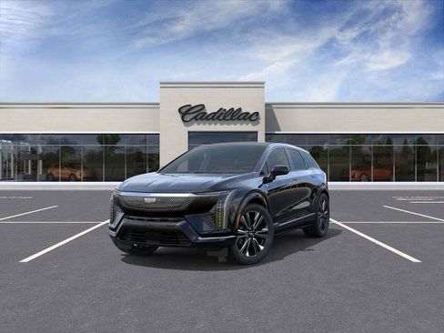 New 2026 Cadillac Optiq Luxury 2 image 32