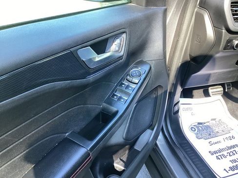 Used 2023 Ford Escape ST-Line image 8