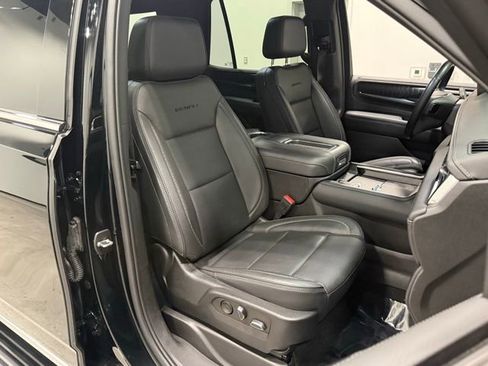 Used 2022 GMC Yukon Denali image 41