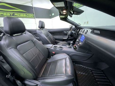 Used 2022 Ford Mustang Premium image 27