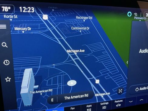 Used 2024 Ford F150 XLT w/ XLT Black Appearance Package image 17