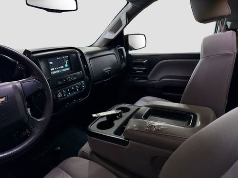 Used 2019 Chevrolet Silverado 1500 Custom w/ Custom Convenience Package image 22