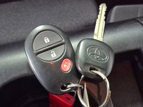 Used 2014 Toyota Tundra SR5 image 27