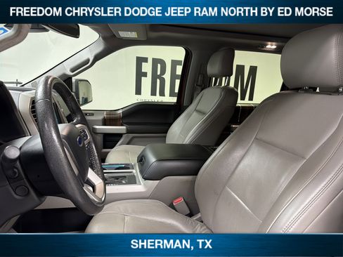 Used 2016 Ford F150 Lariat w/ Equipment Group 502A Luxury AWD/4WD image 8