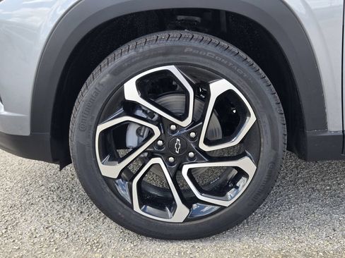New 2026 Chevrolet Trax RS w/ Driver Confidence Package FWD image 14