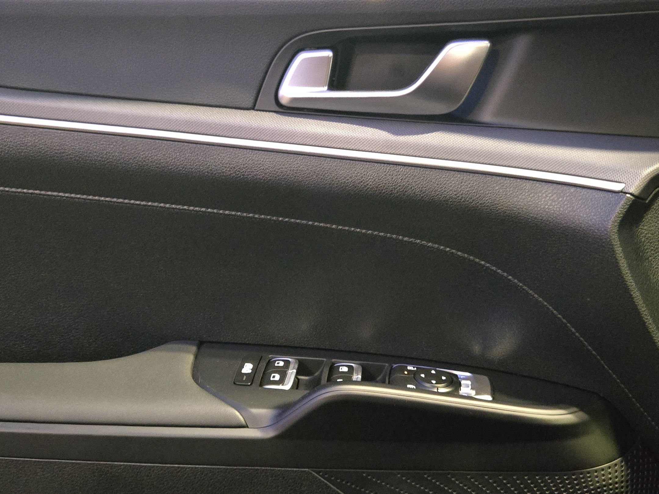 New 2026 Kia K5 LXS FWD image 16