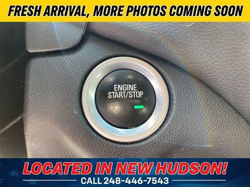 Used 2023 Chevrolet Equinox LT FWD image 10