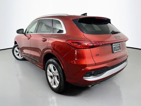 Used 2025 Audi Q5 Premium w/ Convenience Package AWD/4WD image 5