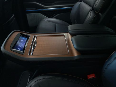 New 2026 Lincoln Navigator L Black Label AWD/4WD image 43