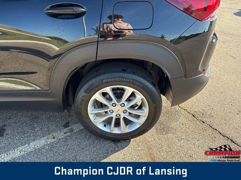 Used 2024 Chevrolet TrailBlazer LS w/ LS Convenience Package AWD/4WD image 36