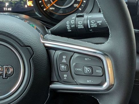 New 2026 Jeep Wrangler Unlimited Sahara w/ Safety Group AWD/4WD image 20